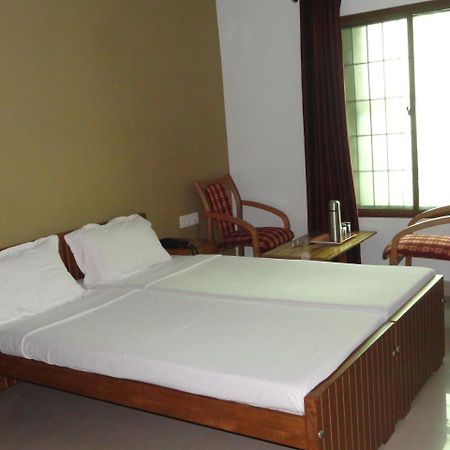 Hotel Madikeri Heritage Exteriör bild