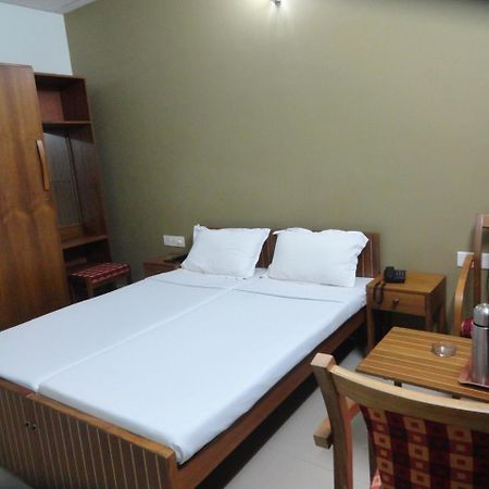 Hotel Madikeri Heritage Exteriör bild