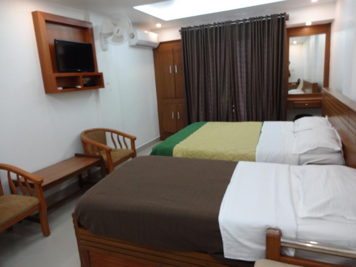 Hotel Madikeri Heritage Exteriör bild