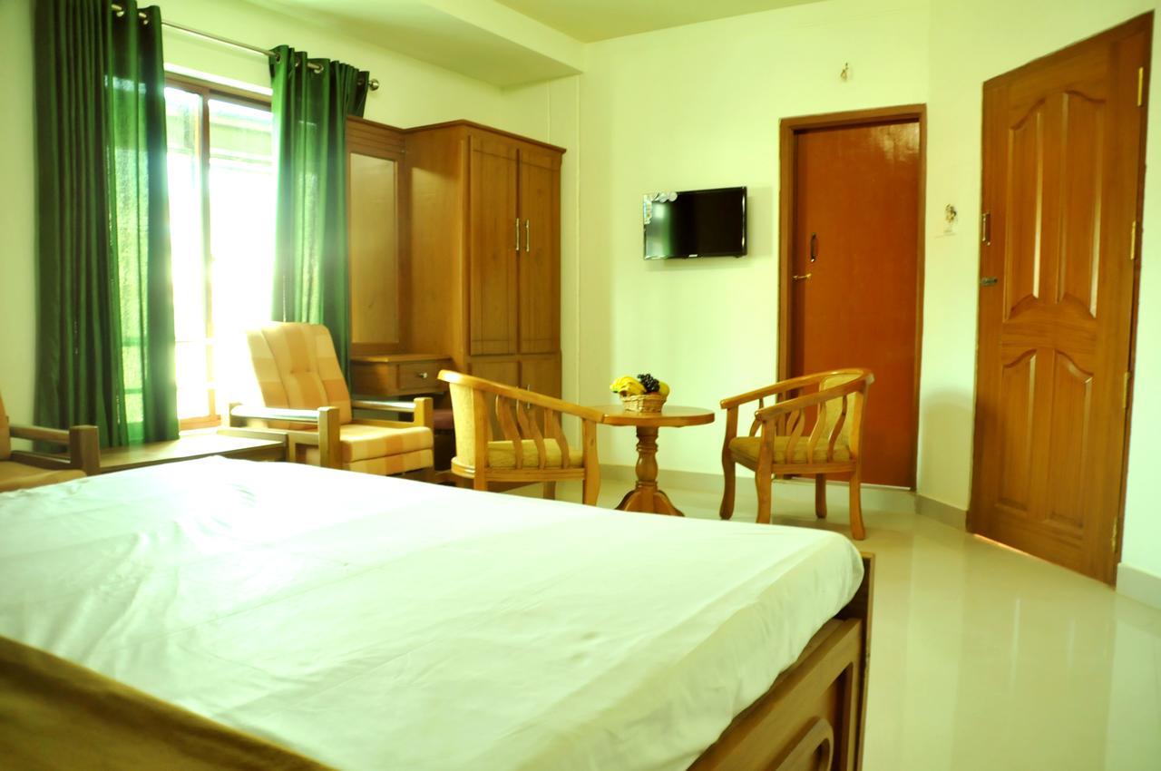 Hotel Madikeri Heritage Exteriör bild